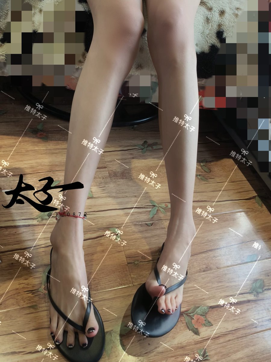TZF0872's tweet photo. 突然翻到4年前拍的���片🩴我都忘记自己拍过这些…

脚甲挺好看的🦶我考虑重新去复刻一下 https://t.co/YL0mY74qpX