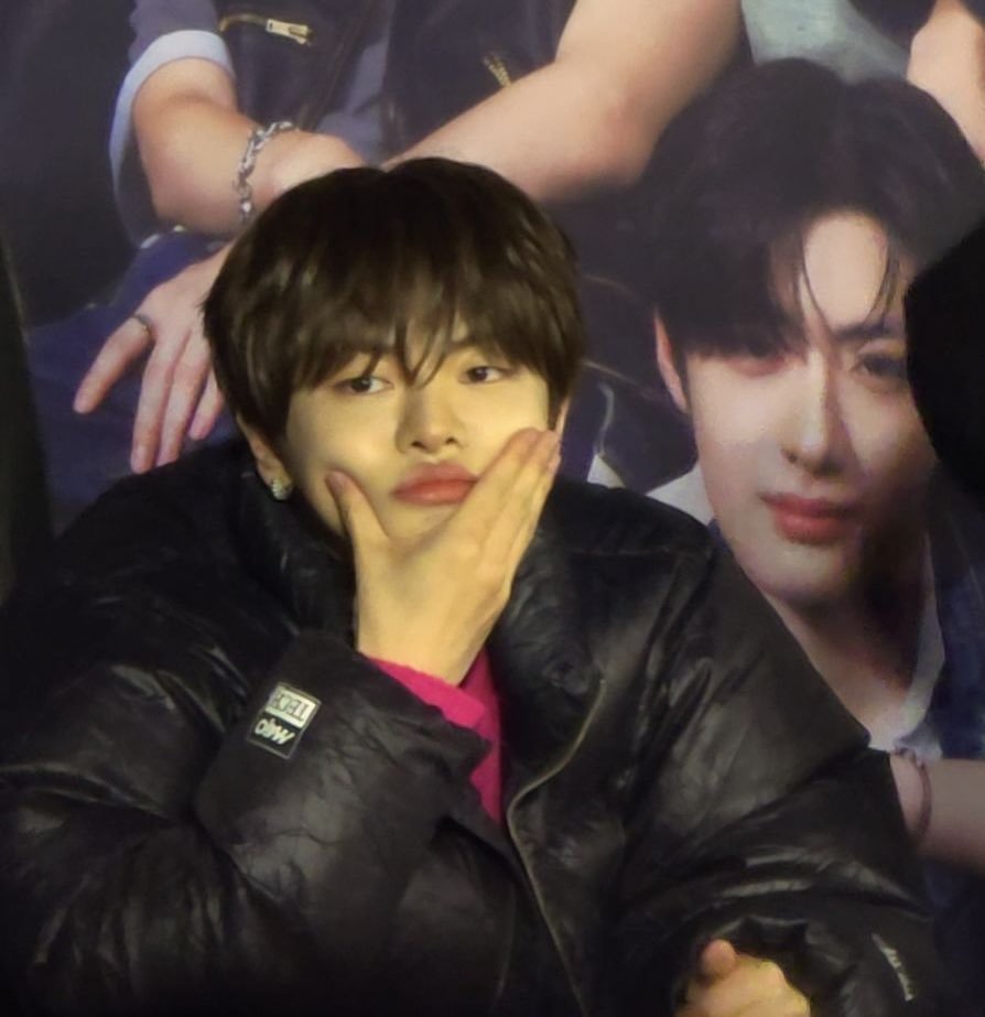 leowonadez's tweet photo. @FANTHEONE_offcl Alpha Drive One's Leo and Sangwon
look at these cuties

#LEO #LEELEO #SANGWON #LEESANGWON #ALPHADRIVEONE https://t.co/tcbwURzUA0