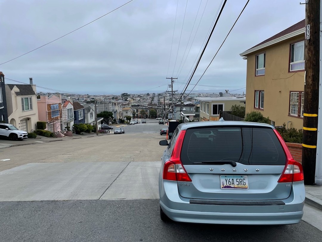 ericreed46950's tweet photo. I spent a week driving California’s coast in my 2009 Volvo V70. Beyond the rhetoric, its scenery and biodiversity are unmatched. The wagon handled 2, 000 miles comfortably, though it’s time for tires, engine mounts, and a fog light. https://t.co/71ekDNytZG