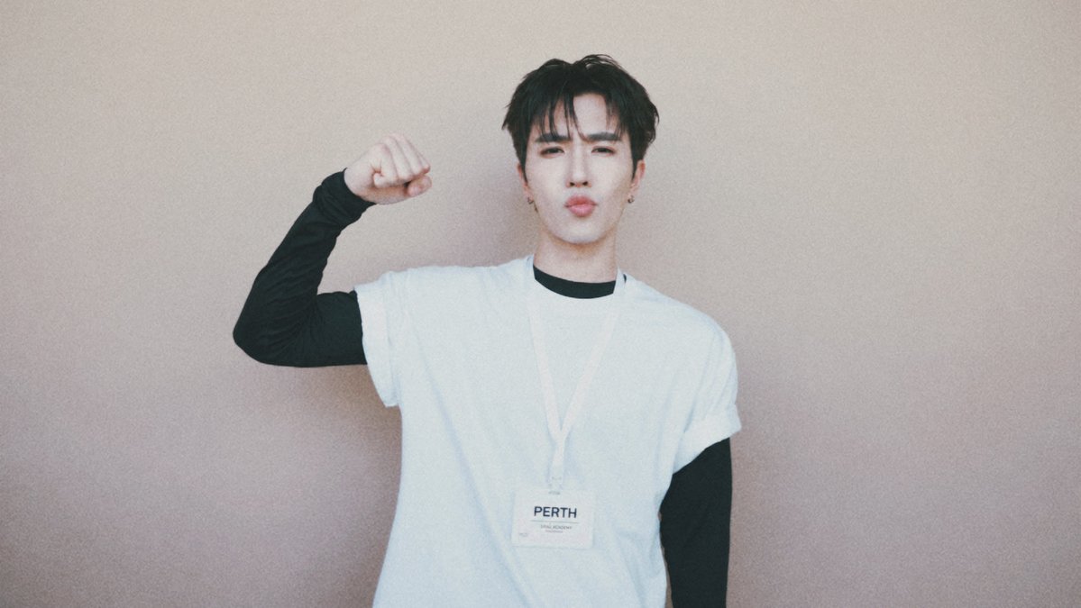 perthppe's tweet photo. สาดไปสมาชิก! สาดจนเปียก สาดทั้งวัน ที่เราอยากเปียกน้ำหรอเนี่ย!! 6 โมงเย็นวันนี้ ทาง YouTube : GMMTV นะครับ มาช่วยกันสาดหน่อยนะค้าบบบบ

#Garnierวิทย์ตี้AcademyFieldTripEP3
#GarnierThailand
#Skincare https://t.co/g6kk3FD4Fo