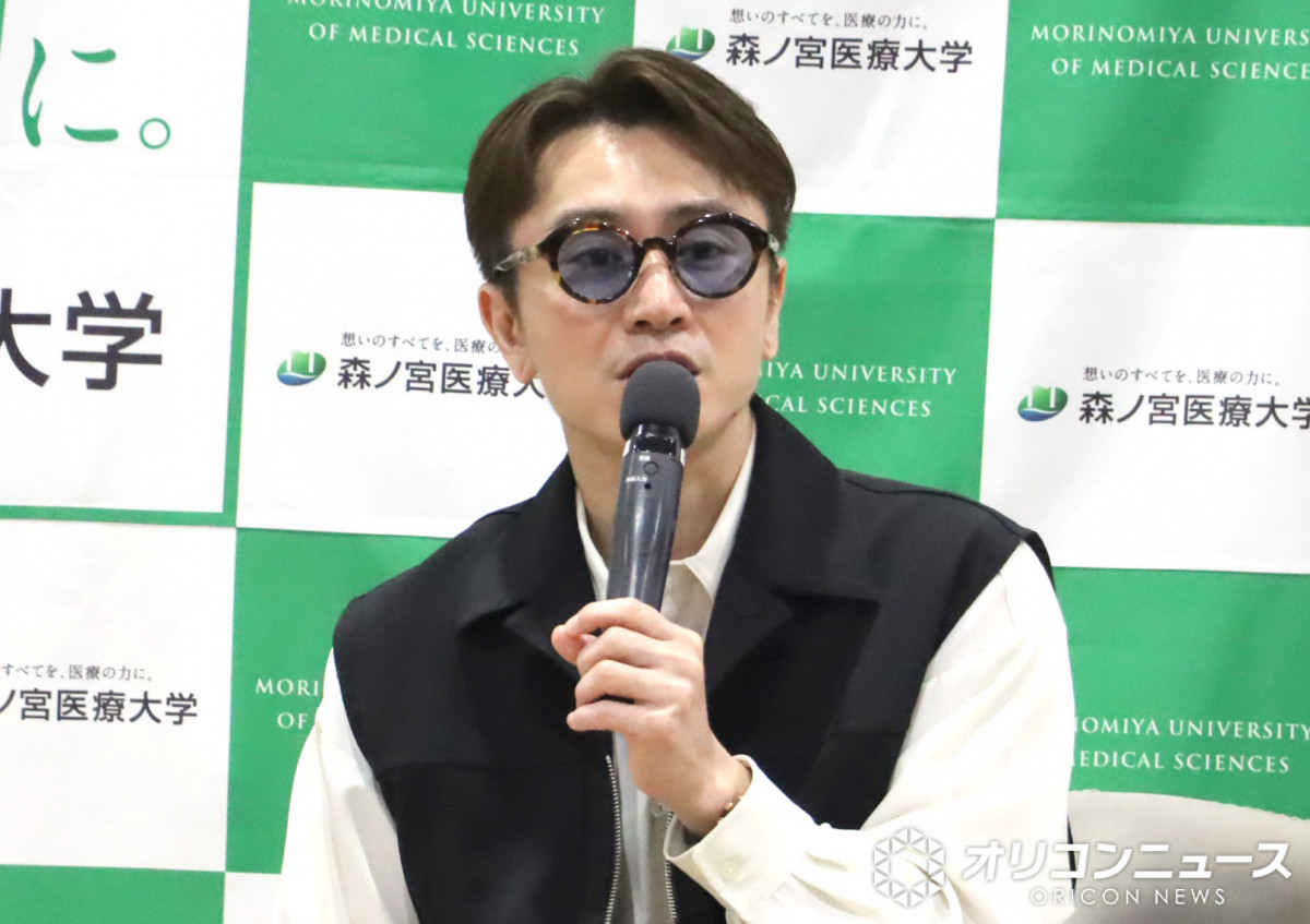 oricon's tweet photo. 「息吸ってるだけで楽しい」
安田章大、脳腫瘍を経験し心境に変化
https://t.co/GKj4sZ3uif
⠀
風呂場で意識がなくなり、たまたま自宅にいた友人に助けられた経験も。「死」を意識する経験を経て人生観が変わったか？との質問に「変わりましたねえ、毎日が楽しいです」「息吸ってるだけで楽しいです」 https://t.co/6PdiKythKS