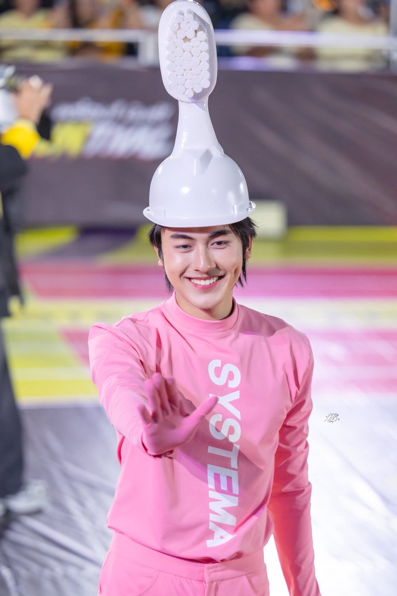 ppmd2p's tweet photo. ยิ้มแฉ่ง อวดฟันสวย 
#พ้อกสีพร้อมลงสนามแล้วครับโค้ช
#SystemaPROXIEFuntival
#PROXIEGorn https://t.co/RYrgVGjArV