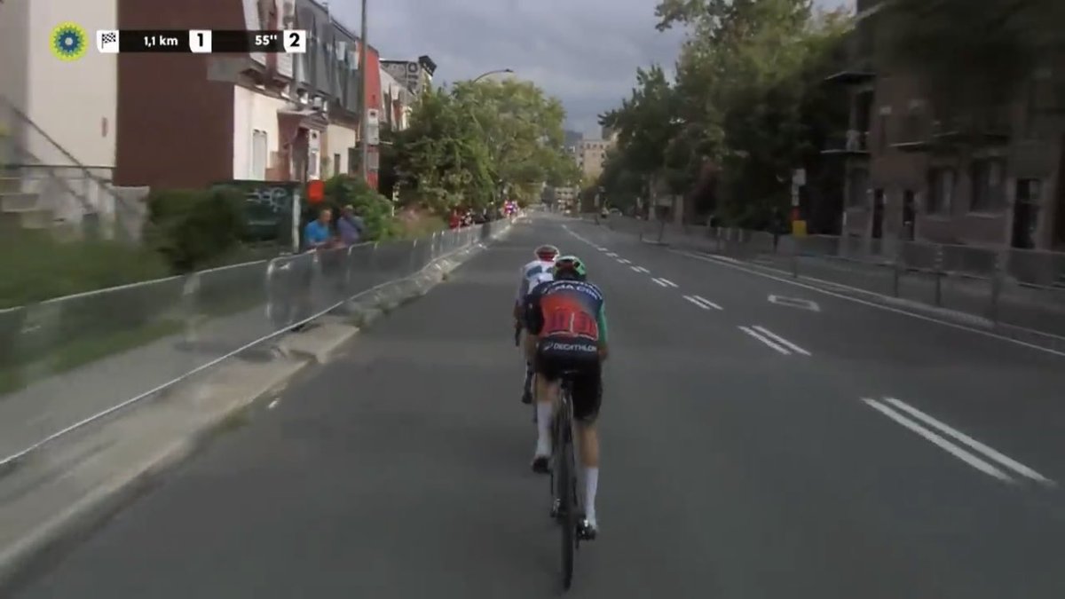 LauraGerundio's tweet photo. @BaltideWilhem @VertCarron @Max15236 @1000ton_Ale Il faut regarder la course dans son ensemble, et pas seulement la seconde qui sert ton récit. https://t.co/pY55jEGY08