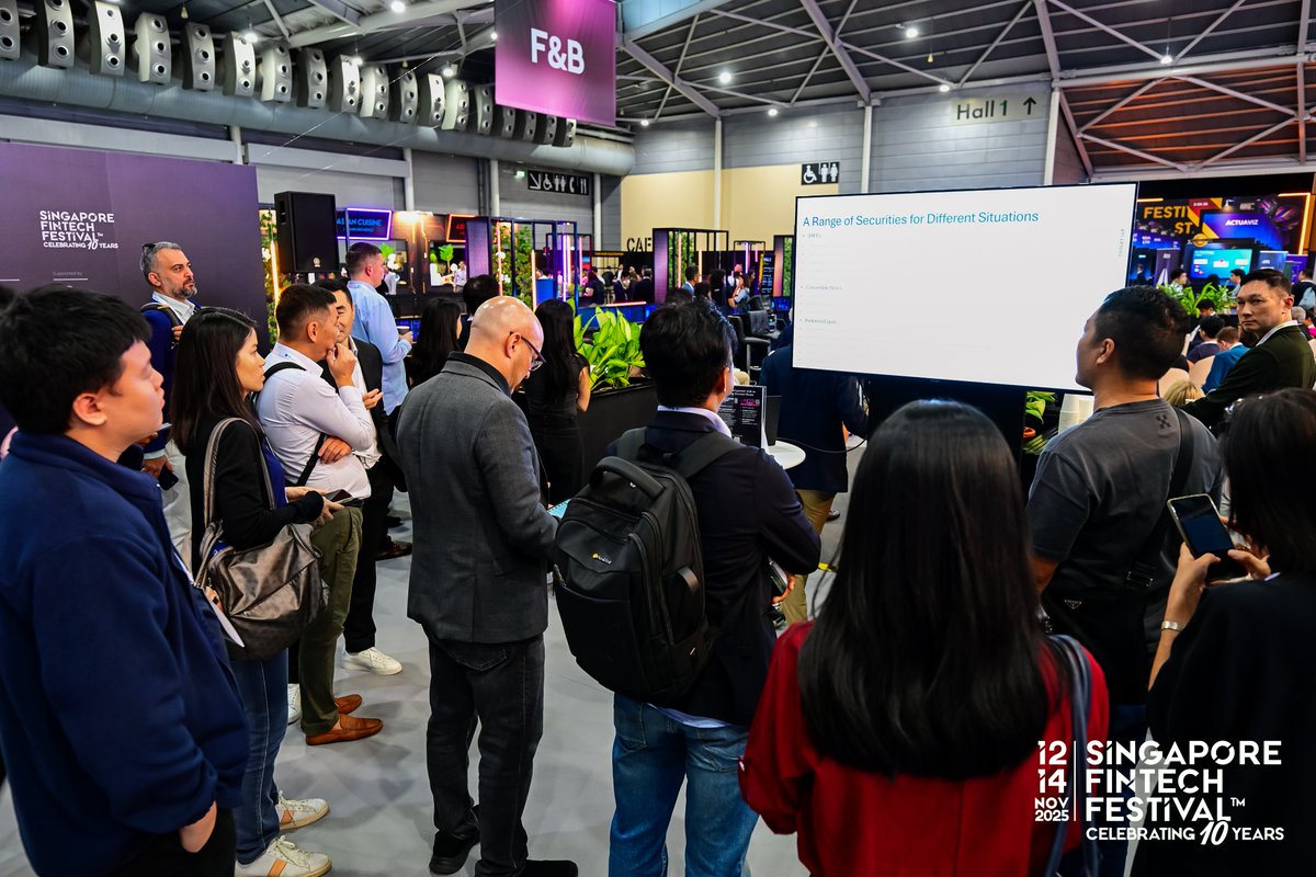 sgfintechfest's tweet photo. 500+ startups, 200+ investors

That's what Investor Hours delivered at #SFF2025, where founders and investors connect for fundraising, collaboration, and growth. Full programme details for 2026 are coming soon.

Be part of #SFF2026 and get the SFF Startup Pass at SGD 550 now: https://t.co/KnSRAflJGS

#SingaporeFinTechFestival #SGFinTechFest