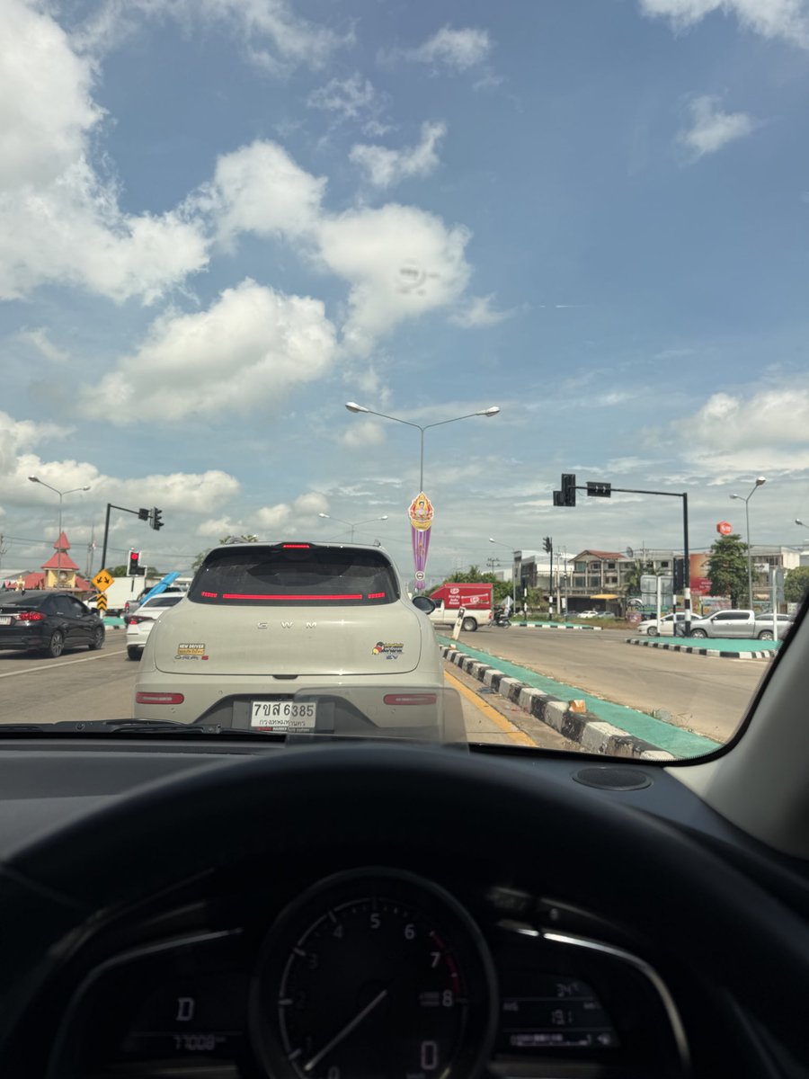 A22240757's tweet photo. #กำแพงเพชร  บรรยากาศหน้าเลี้ยงอูฐ🐪 https://t.co/dTZopm7mVK