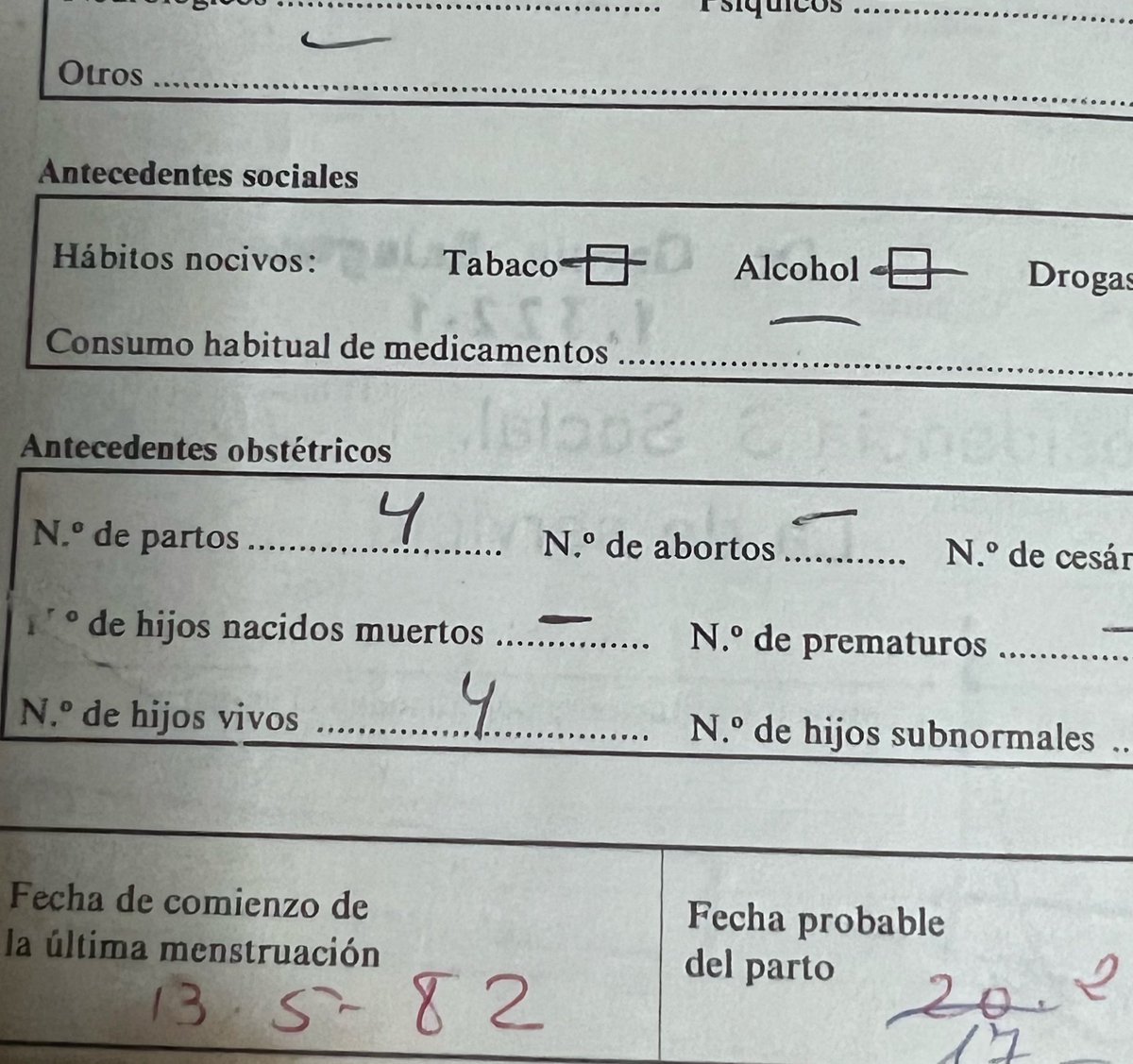 JlKUK0S's tweet photo. he encontrado el expediente médico de mi abuela, y atención, el titular era mi abuelo, ella no tenía derecho ninguno y esto era en 1982, y te catalogaban a los niños como “vivos” o “subnormales” por esto tenemos que seguir luchando por los derechos y que no retrocedamos https://t.co/b2NphhKZK0