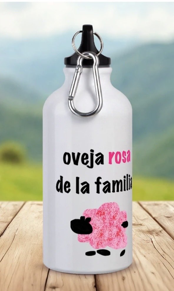 bybutterdesign's tweet photo. Tod@S tenemos una oveja rosa en la familia 💕💕💕

Y es que el rosa combina con todo!! 👚💅🐑

Dale a me gusta si tú también eres la oveja rosa de la tuya! https://t.co/W2dYOGVfzk