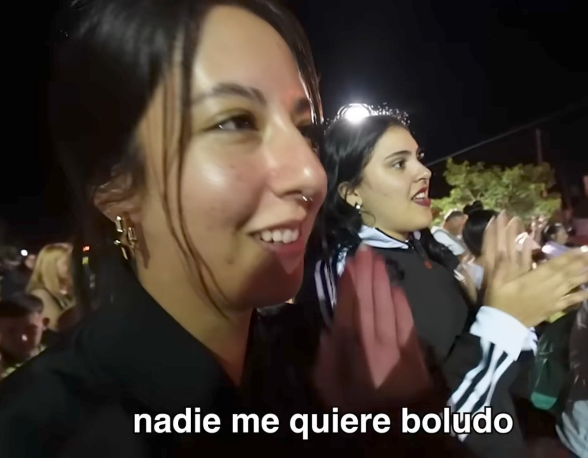 tdetertulia's tweet photo. otro año más donde no existí en san valentin otro año mas donde no duermo con un varón en otoño/invierno y OTRO AÑO MAS DKNDE NADIE ME VA A REGALAR NI UN YUYO SECO EL 21 DE SEPTIEMBRE métanse sus flores en el orto🥰 https://t.co/W7BnOCR1yk