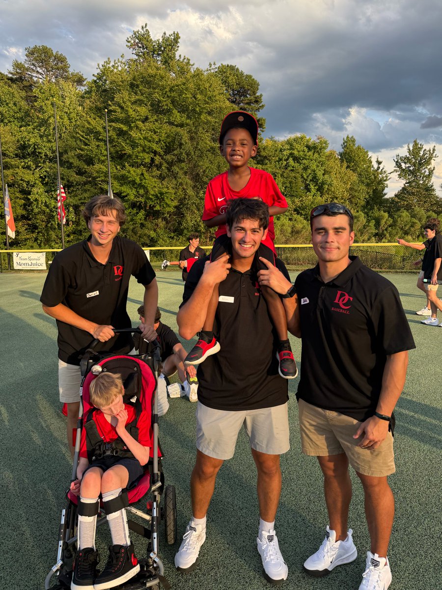 DavidsonBASE's tweet photo. Over the weekend, the 'Cats spent some time with our pals from the Miracle League of Charlotte! 

We love joining them on the diamond and look forward to hanging out again soon! 

#CatsCare https://t.co/HbbBA0ScQL