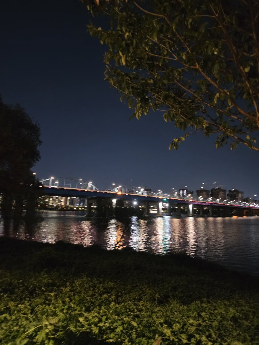 EN7ernally's tweet photo. #SUNOO 🌟💬

🦊 hello~~
🦊 i’m all done getting ready for bed
🦊 i went to han river earlier
🦊 i did some running and worked out at the han riverr
🦊 📸
🦊 no, why would i take my shirt offㅋㅋㅋㅋ
🦊 actually, i bought some clothes specifically to go running,,ㅎ
🦊 i went aloneㅋㅋㅋ