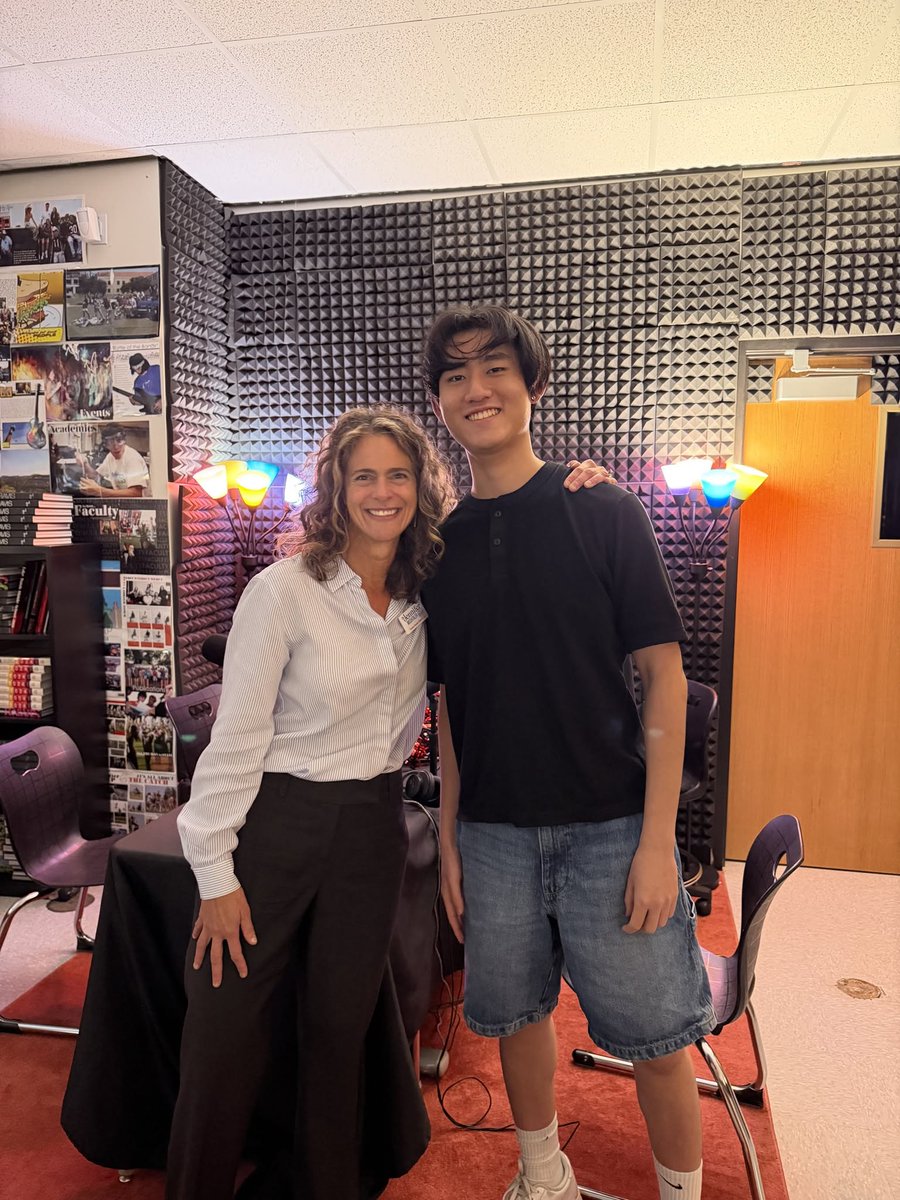 DrJenforTexas's tweet photo. Highlights of campaigning is the opportunity to meet and speak with people like Ron, a student at Lake Travis High School. Ron is a history and public policy enthusiast who, no doubt, will be a positive force for our nation. He invitee me for a conversation on his podcast. https://t.co/tGJVQwHuOy