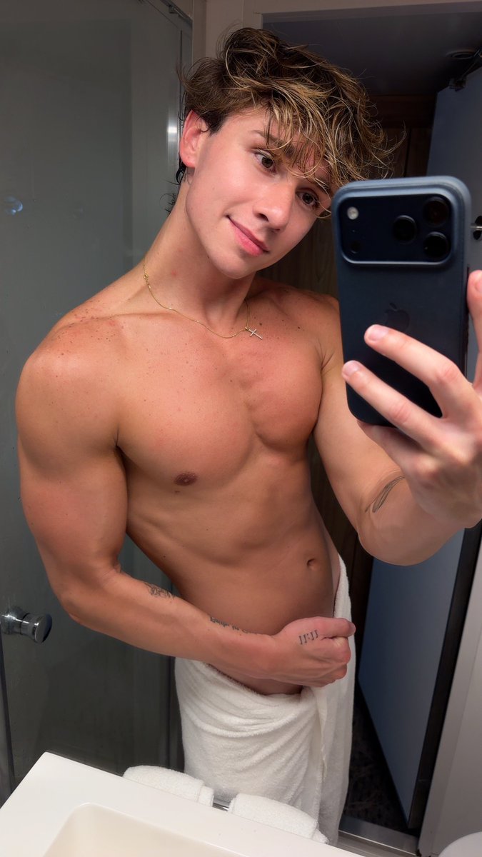 haydengreenefit's tweet photo. Large and in charge 💪🏼😉 https://t.co/3KnQAEgqAq