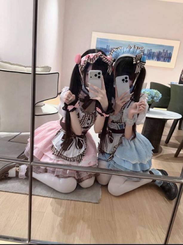 KyraBennis3y's tweet photo. 刚拍形体课照，有人评锐吗？  

是粉哒！！看完不许瞎说🫣

睡醒继续上供哦！！ https://t.co/PSlMKiNpiS