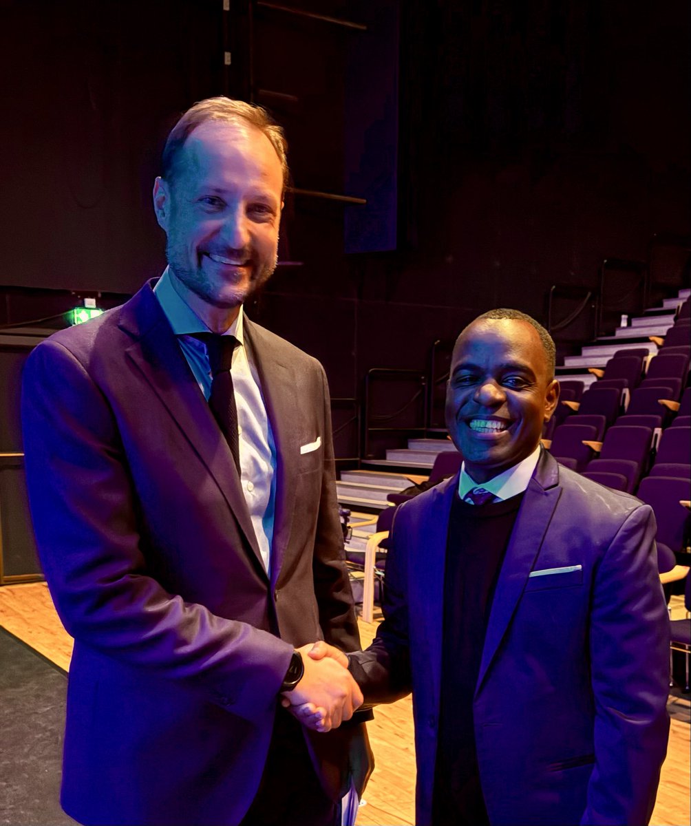frankmugisha's tweet photo. Congratulations to my friend, His Majesty King Haakon VIII, on his accession to the throne of Norway. I wish Your Majesty a long and distinguished reign. I look forward to remaining closely engaged with the Palace and to continuing our valued collaboration. 🇳🇴 https://t.co/DEmFs0Rqiz