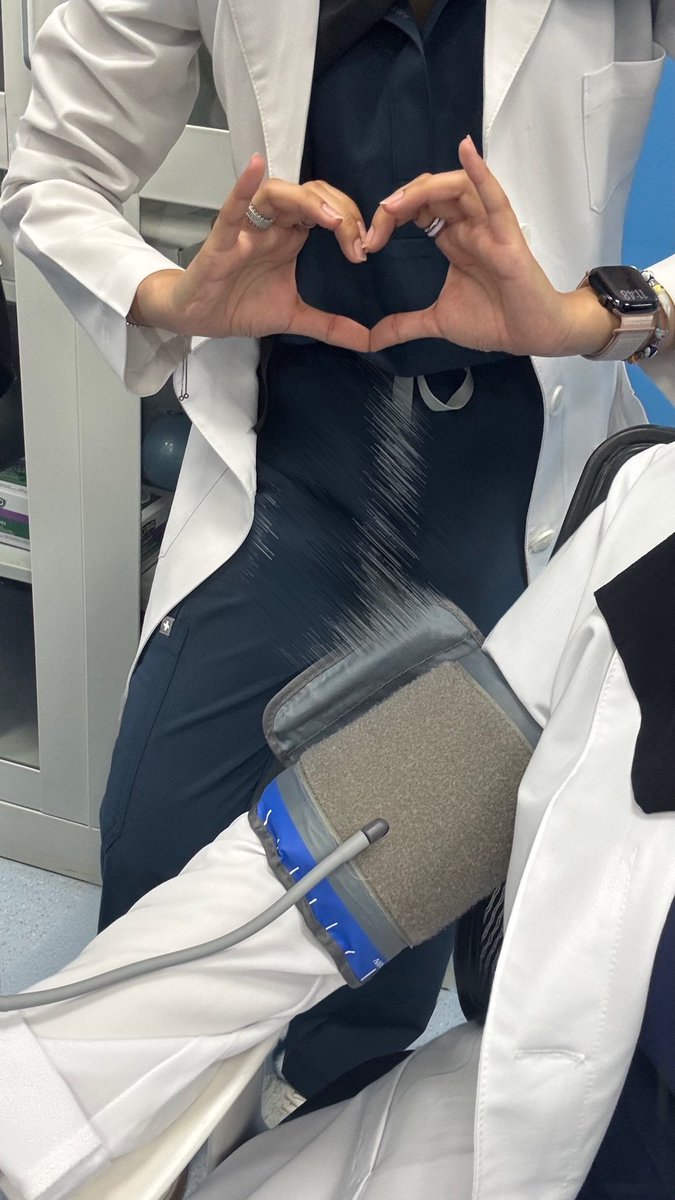 ovnnm1's tweet photo. جانب من إحتفال جامعتنا باليوم العالمي للعلاج الطبيعي ✨👩🏻‍⚕️
يوم جميل نحتفي فيه بدور العلاج الطبيعي وأثره في تحسين جودة الحياة 💪🏻

#WorldPTday2026 https://t.co/Z1F402Ngst