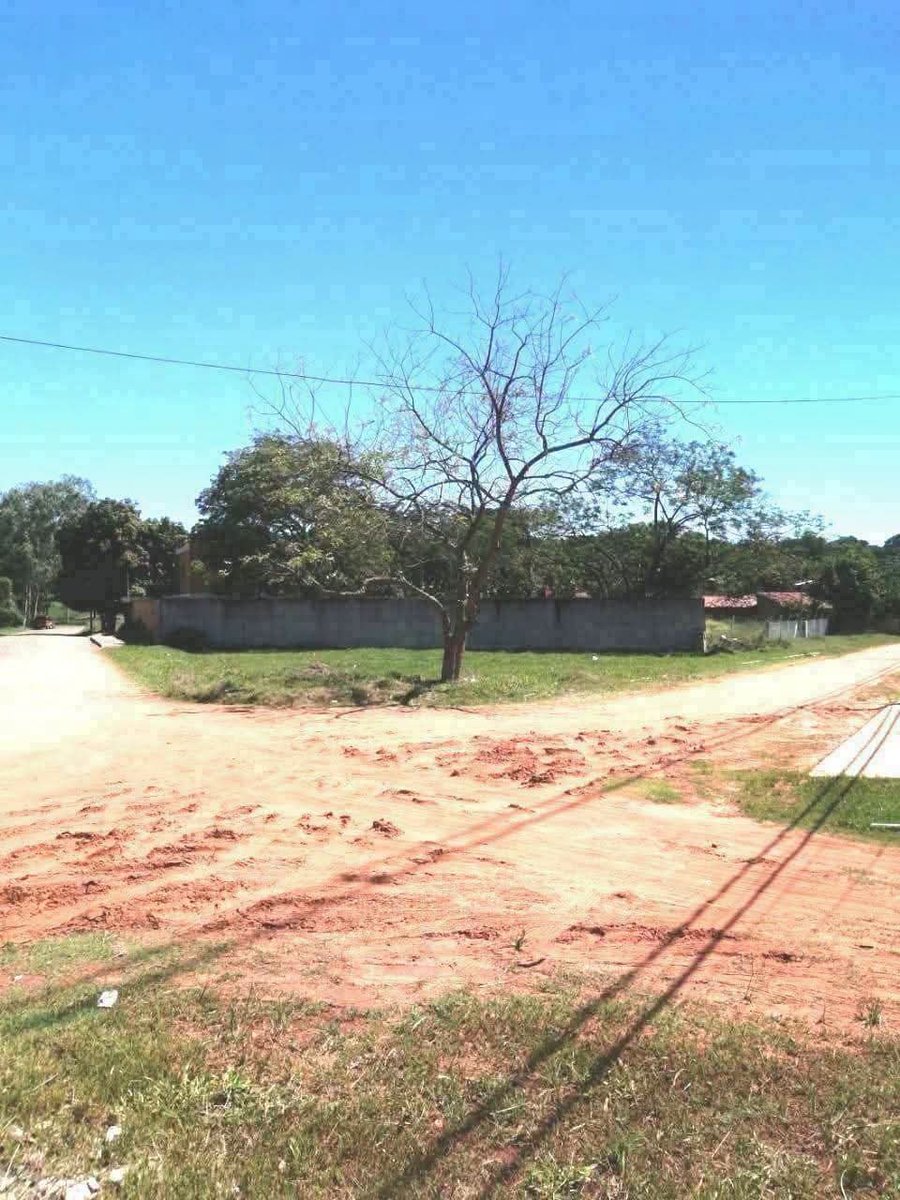 inmobiliariopy's tweet photo. Terreno en Venta Luque Fracción Campo de Esmeralda
Superficie 418 m²
Inversión Usd 85.000
Consultas al Wsp https://t.co/c6RfEbLIfp

Ubicación: https://t.co/0ov2oZuOV3

PUNTO INMOBILIARIO EL 📌 EXACTO EN BIENES RAÍCES

#VENTAS #TERRENOS #LUQUE #FRACCIONCAMPODEESMERALDA #PARAGUAY https://t.co/NuRkXspja9