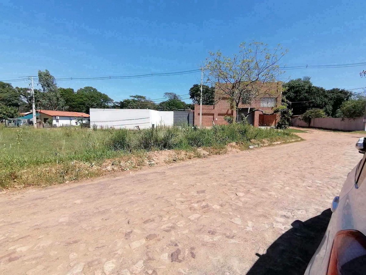 inmobiliariopy's tweet photo. Terreno en Venta Luque Fracción Campo de Esmeralda
Superficie 418 m²
Inversión Usd 85.000
Consultas al Wsp https://t.co/c6RfEbLIfp

Ubicación: https://t.co/0ov2oZuOV3

PUNTO INMOBILIARIO EL 📌 EXACTO EN BIENES RAÍCES

#VENTAS #TERRENOS #LUQUE #FRACCIONCAMPODEESMERALDA #PARAGUAY https://t.co/NuRkXspja9