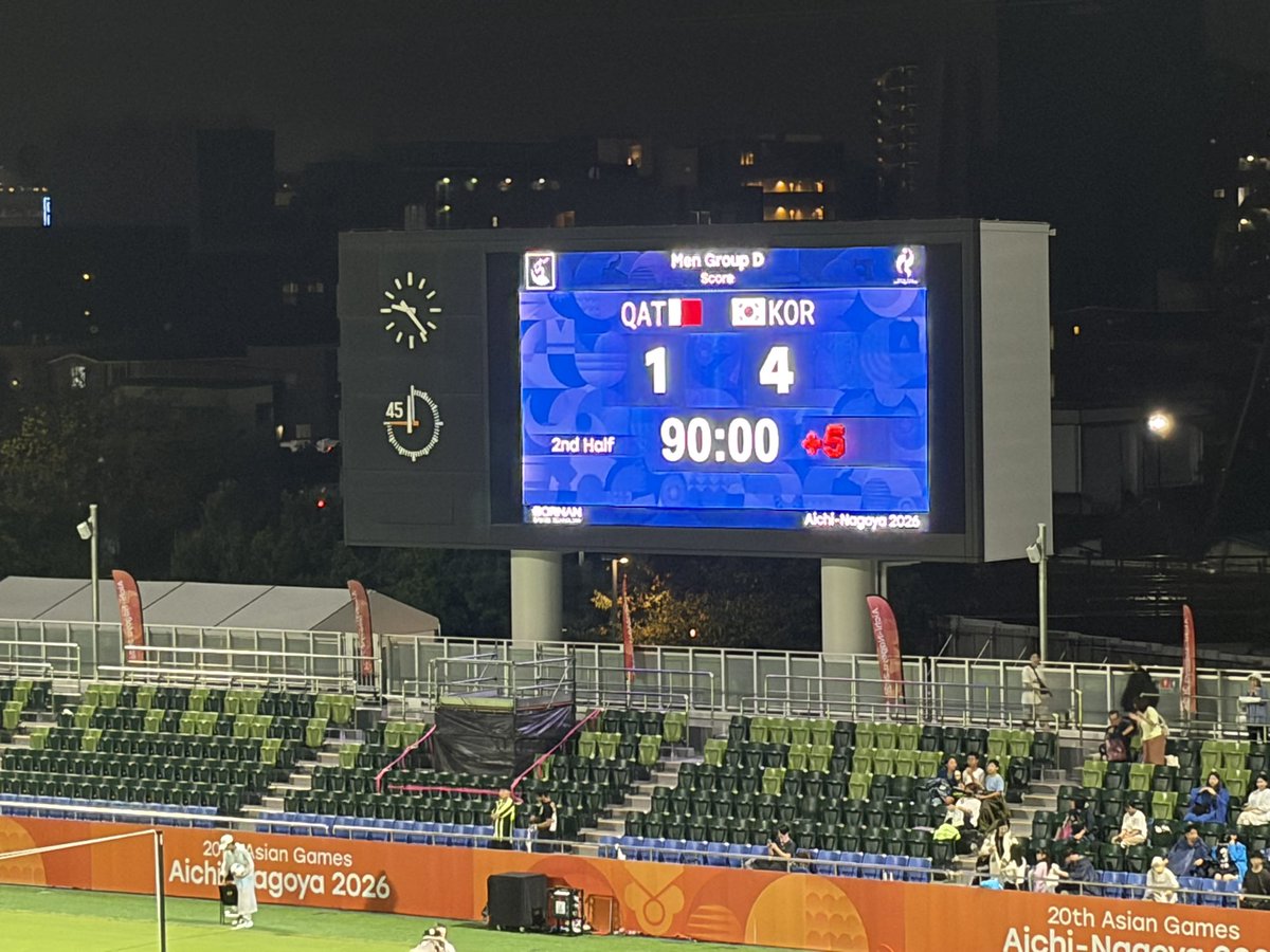 kanghyeonggi's tweet photo. 韓国はカタールに4-1勝利。スウォンジーの10番オム・ジソンが前半のうちにハットトリックし、後半はヨング・ヘンクのキム・ミョンジュンが1G。入場者数は1633人でした。 https://t.co/8IZLWmprkB