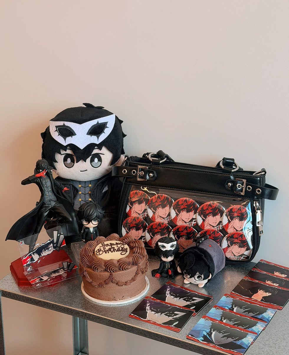 gummicosplays's tweet photo. 09.15 Happy Persona 5 day! 10 years of my favorite game!
Happy birthday Joker ❤️

#ペルソナ5 #PERSONA5 #雨宮蓮 #生誕祭 #P5_10th_anniversary https://t.co/roJetzazGh