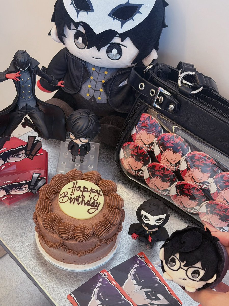 gummicosplays's tweet photo. 09.15 Happy Persona 5 day! 10 years of my favorite game!
Happy birthday Joker ❤️

#ペルソナ5 #PERSONA5 #雨宮蓮 #生誕祭 #P5_10th_anniversary https://t.co/roJetzazGh