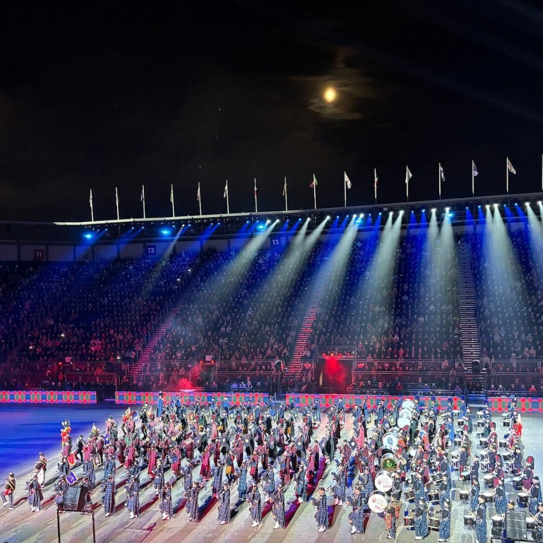hrfca's tweet photo. We hosted guests over three nights at the @EdinburghTattoo where they enjoyed the spectacular @RoyalAirForce-led show 'A Call to Gather': https://t.co/zfLZYmFjO1. 🎶🏰🥁 #EdinTattoo https://t.co/pRryDonmvE