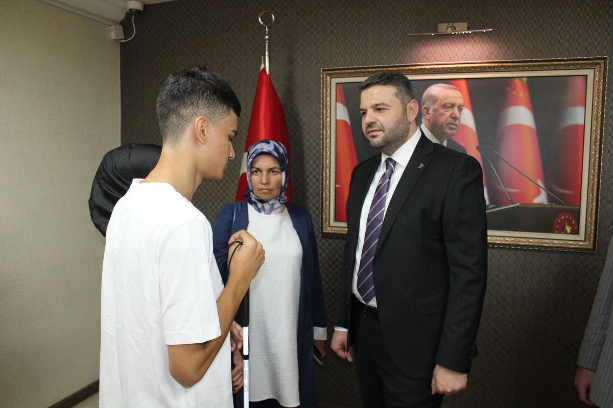AkKeciorenResmi's tweet photo. Teşkilat mensuplarımız, İlçe Başkanımız Sayın Ömer Faruk İslam’a nezaket ziyaretinde bulundu.

Nazik ziyaretleri ve kıymetli sohbetleri için teşkilat mensuplarımıza teşekkür ediyoruz.

Birlik, beraberlik ve güçlü teşkilat ruhuyla çalışmalarımıza devam ediyoruz. 🇹🇷

@RTErdogan
@hakanhanozcan
@erhansarigol
@AkpartiAnkara
@omerfarukislam