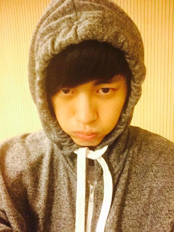 fbaanw's tweet photo. 오늘 휴방공지도 없는데 왜 안 오는 거죠? https://t.co/RRVIRpbGct