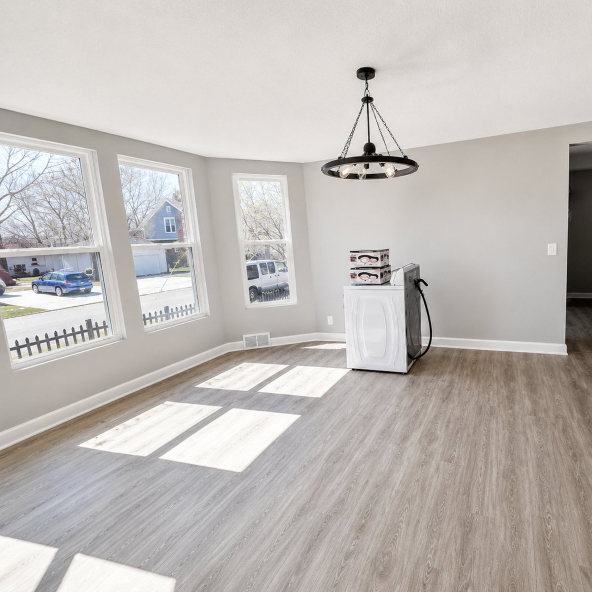 Izzys_House's tweet photo. Izzy’s House offers comfortable men’s sober living homes in Lima, Ohio, providing a supportive environment where residents can focus on recovery, accountability, and building a stronger future. 🏡

Visit our website to learn more:
https://t.co/oLEPH0T67N

#IzzysHouse #SoberLiving https://t.co/hiDLl4bB7o