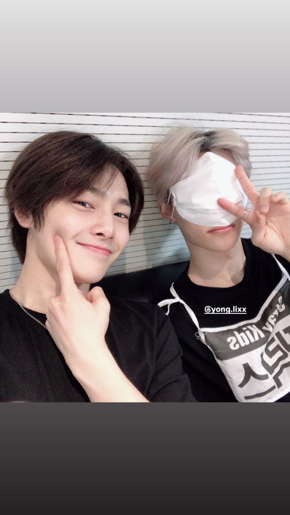 BhhSiri's tweet photo. อันนี้ตี๋อยากได้อะไรอ่ะ พี่คนสวยหอมผมหน่อยงี้หรอ https://t.co/qP6j8QAVNR