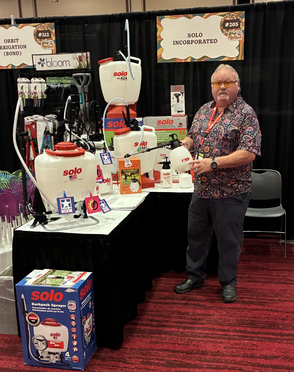 SOLO_USA_'s tweet photo. Dwight Hammond, SOLO’s National Lawn &amp; Garden Sales Manager, is at the Bradley Caldwell Fall Show 2026 in Atlantic City!
Stop by Booth 205 to meet Dwight and learn more about SOLO sprayers and spreaders.

#SoloSprayers #BradleyCaldwell #LawnAndGarden #FarmAndLandscape #TradeShow https://t.co/JDUxIKXTrl