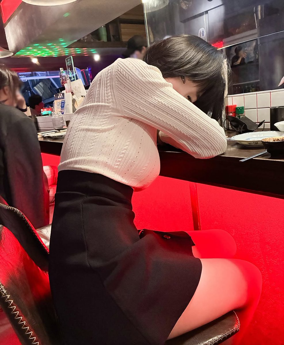 sgfyd's tweet photo. 기절 https://t.co/n4cU8AxGAm
