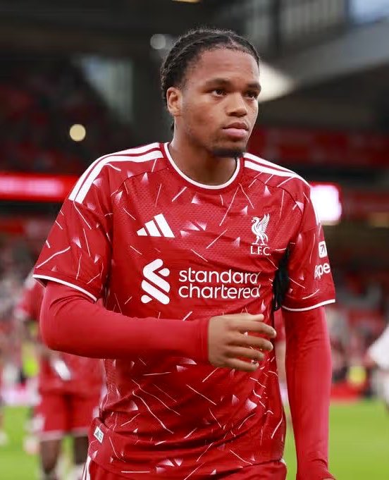 LFCTransferRoom's tweet photo. 🚨ℹ️ 𝗜𝗡𝗙𝗢 - @David_Ornstein on Rio Ngumoha:

• Arsenal are among several clubs interested in Rio Ngumoha, but there is no suggestion Liverpool want to sell him

• Liverpool want to renew his contract, with Ngumoha currently tied down until summer 2028

• No agreement on a new deal yet, but there is no indication Ngumoha is unhappy at Liverpool

• Bayern Munich were previously interested in Ngumoha, but their pursuit did not develop and Liverpool had no interest in selling

• RB Leipzig have also been credited with an interest

• His game time under Andoni Iraola will be interesting to watch given the competition for places on the wings