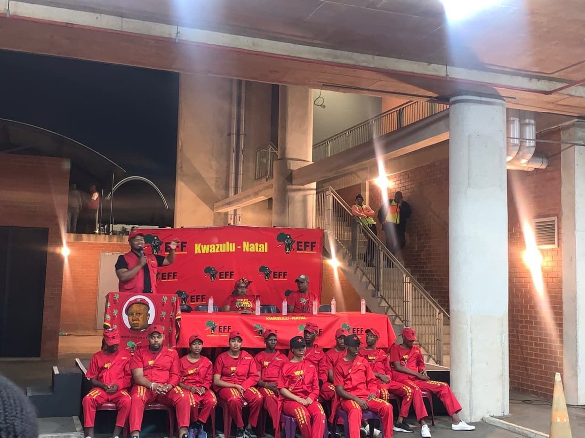 EFFYouthCommand's tweet photo. #VoteEFFYC | [ICYMI] EFFYC Convener, Commissar @SihleLonzi, and Hon Mam Khawula addressed the MUT Victory Rally last night. https://t.co/4UhS88ubLh