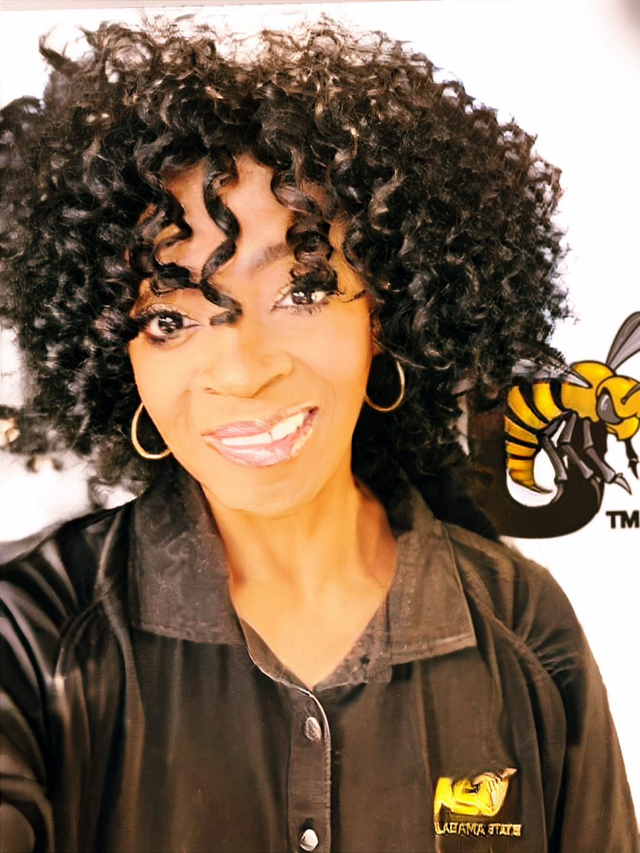 ksb1908's tweet photo. Happy 915 Day to my beloved Alabama State University! Forever proud. Forever grateful. Forever a Hornet. ๐
#ASU915 #AlabamaStateUniversity #ASU #HornetPride #HBCUProud #BamaStateGives #MyASU https://t.co/co1BgomMFy