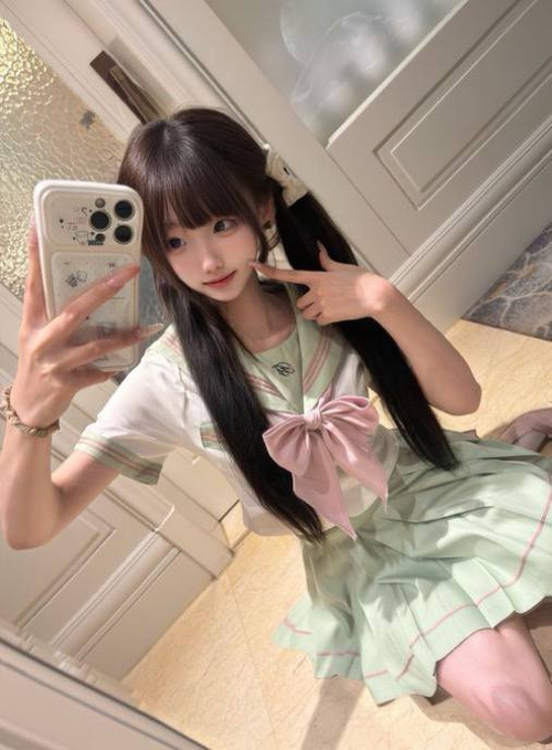 LeishaEarcdtu's tweet photo. 高中生…我真的不要 真的给b看 不信你试试 我真的是女菩萨 https://t.co/drB2KV5jz1