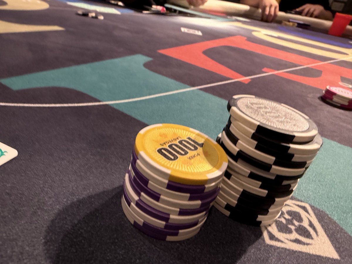 kingdera's tweet photo. #松戸poker
#新松戸color https://t.co/z1aeKjGL2B