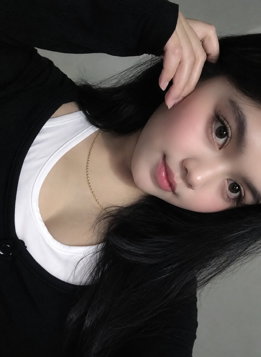 moonskiesl's tweet photo. https://t.co/G7sYvqJczl