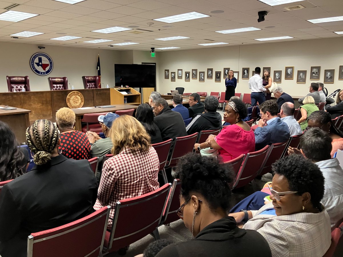 psskow's tweet photo. The @txrrc meeting is at overflow capacity (1st time I’ve seen that) including many residents of Cheek TX who are opposed to a carbon capture and storage project in their community.

@insideclimate https://t.co/pb5arqvk8M