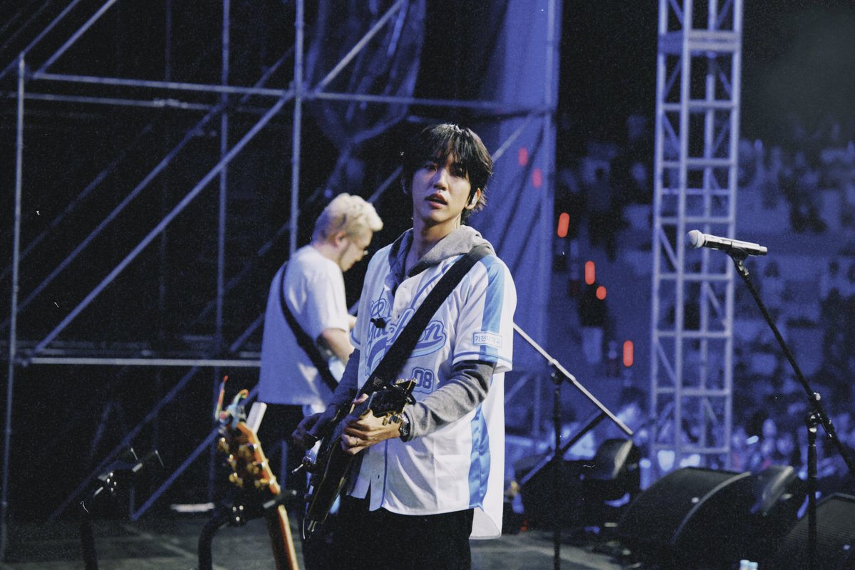 official_lsy's tweet photo. 𝟮𝟬𝟮𝟲 𝗚𝗮𝗰𝗵𝗼𝗻 𝗨𝗻𝗶𝘃𝗲𝗿𝘀𝗶𝘁𝘆 𝗙𝗲𝘀𝘁𝗶𝘃𝗮𝗹

𝗦𝗲𝘁𝗹𝗶𝘀𝘁 
01. 폭포 (Waterfall)
02. 게인 주의 (Gainism)
03. 들려주고 싶었던 (Unspoken)
04. 폭죽타임 (POKZOOK TIME)
05. 날아가자 (NARAGAZA)
06. 비싼 숙취 (Pricey Hangover)
07. 없을걸 (Never)
Encore.
PunKanon

#이승윤 #LEESEUNGYOON
#가천대학교