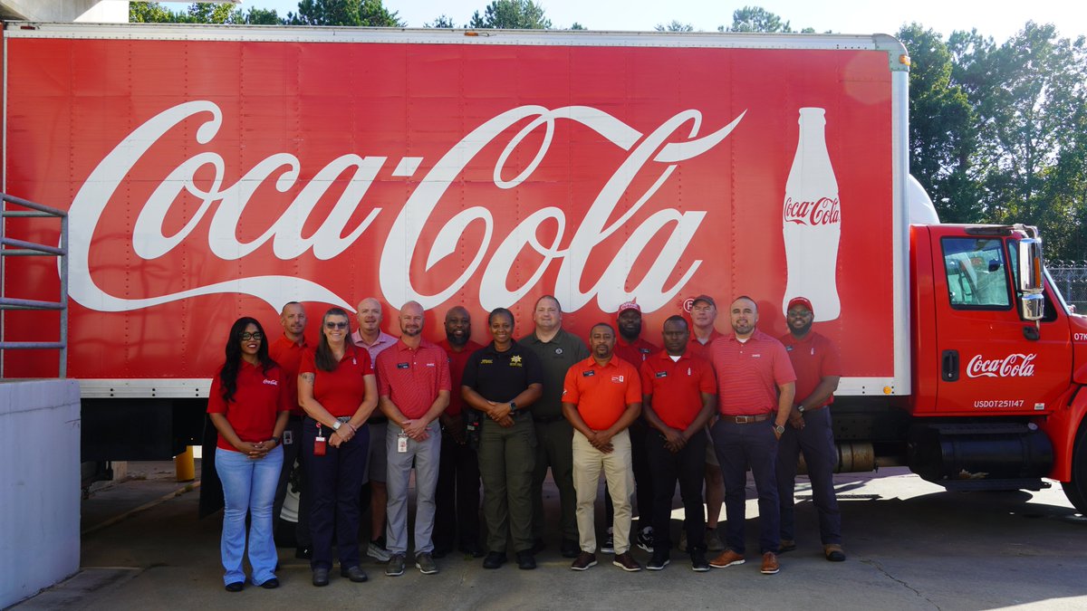 GwinnettSO's tweet photo. A big thank you to The Coca-Cola Company for stopping by the Gwinnett County Sheriff’s Office and generously donating products to support our upcoming events.

We appreciate Coca-Cola’s continued support of GCSO and the Gwinnett County community. Partnerships like this help us create opportunities to bring our team and community together, and we’re grateful for the organizations that help make these events possible. 🤝

We look forward to putting this generous donation to good use at our upcoming events!