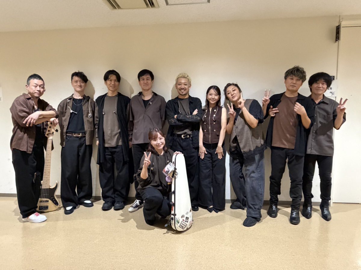 anonekonone's tweet photo. 玉置浩二さんwith 故郷楽団 Concert Tour 2026 ファンファーレ!! 大阪day1🥁🥁🥁

玉置さんもにこにこでした😍

みんなと演奏していて、Happyでした。

哲平くんの最後の音までの愛が素敵だったな😆

ひろのちゃん初日🎻

明日も、楽しみます😍

#玉置浩二
#故郷楽団2026
#ファンファーレ https://t.co/mgYI05xWoC