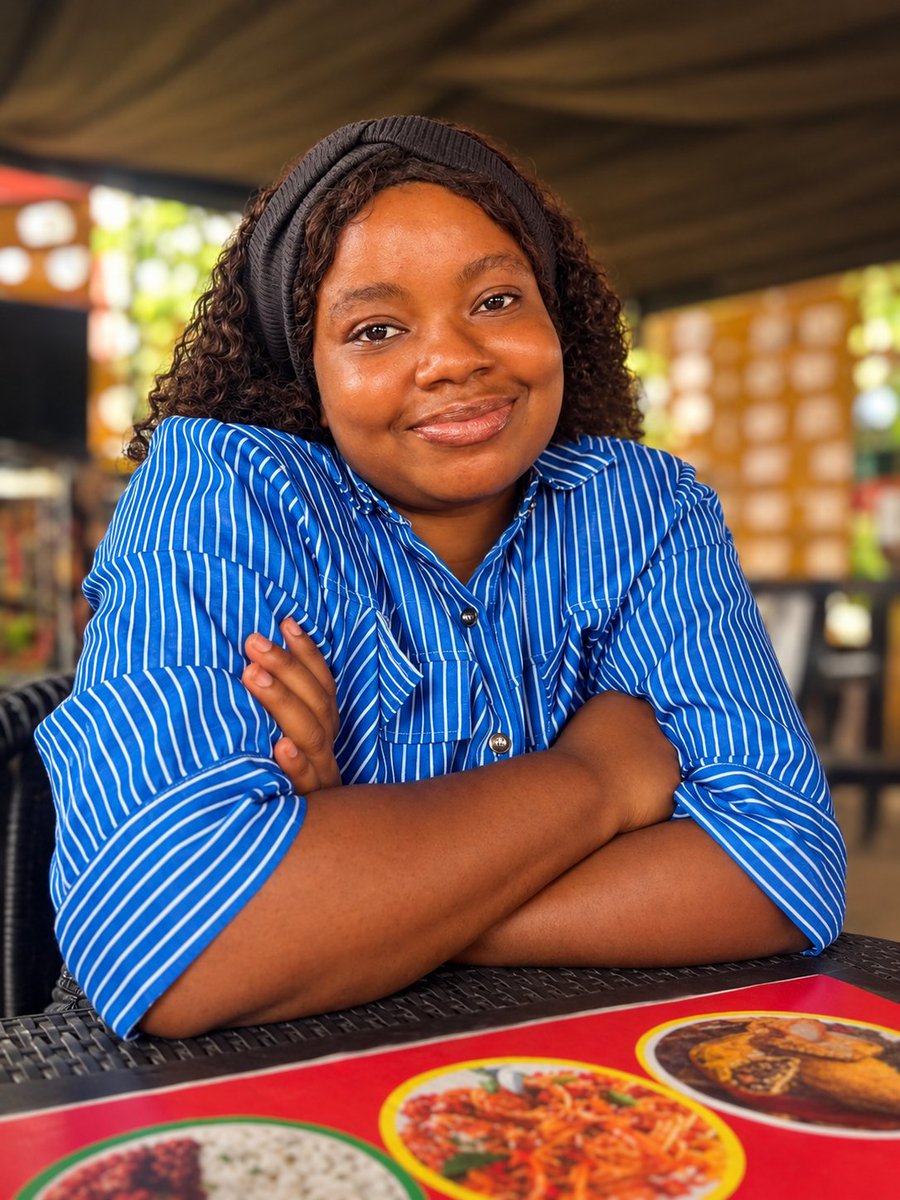 confivenchy's tweet photo. A girl and her business https://t.co/bCORacutrw