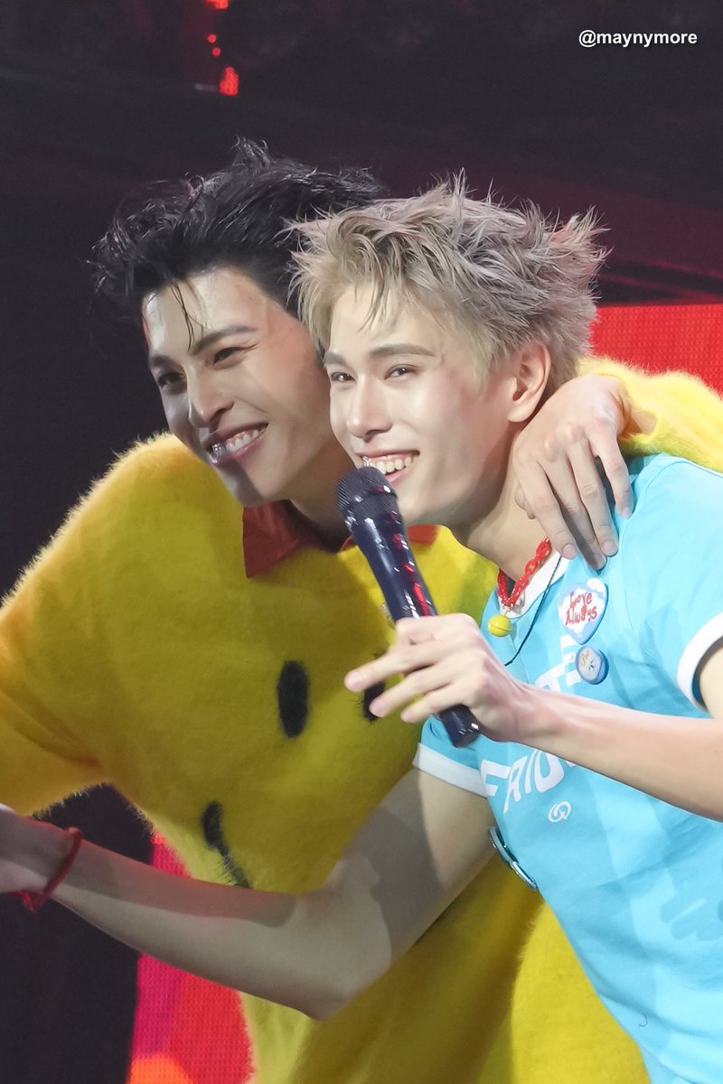 seetheright_1's tweet photo. ทั้งชีวิตขอมอบให้กับการจุ่มแก้มบี๋ เอาอะไรมาแลกก็ไม่ยอม https://t.co/PX7fgAYU7T