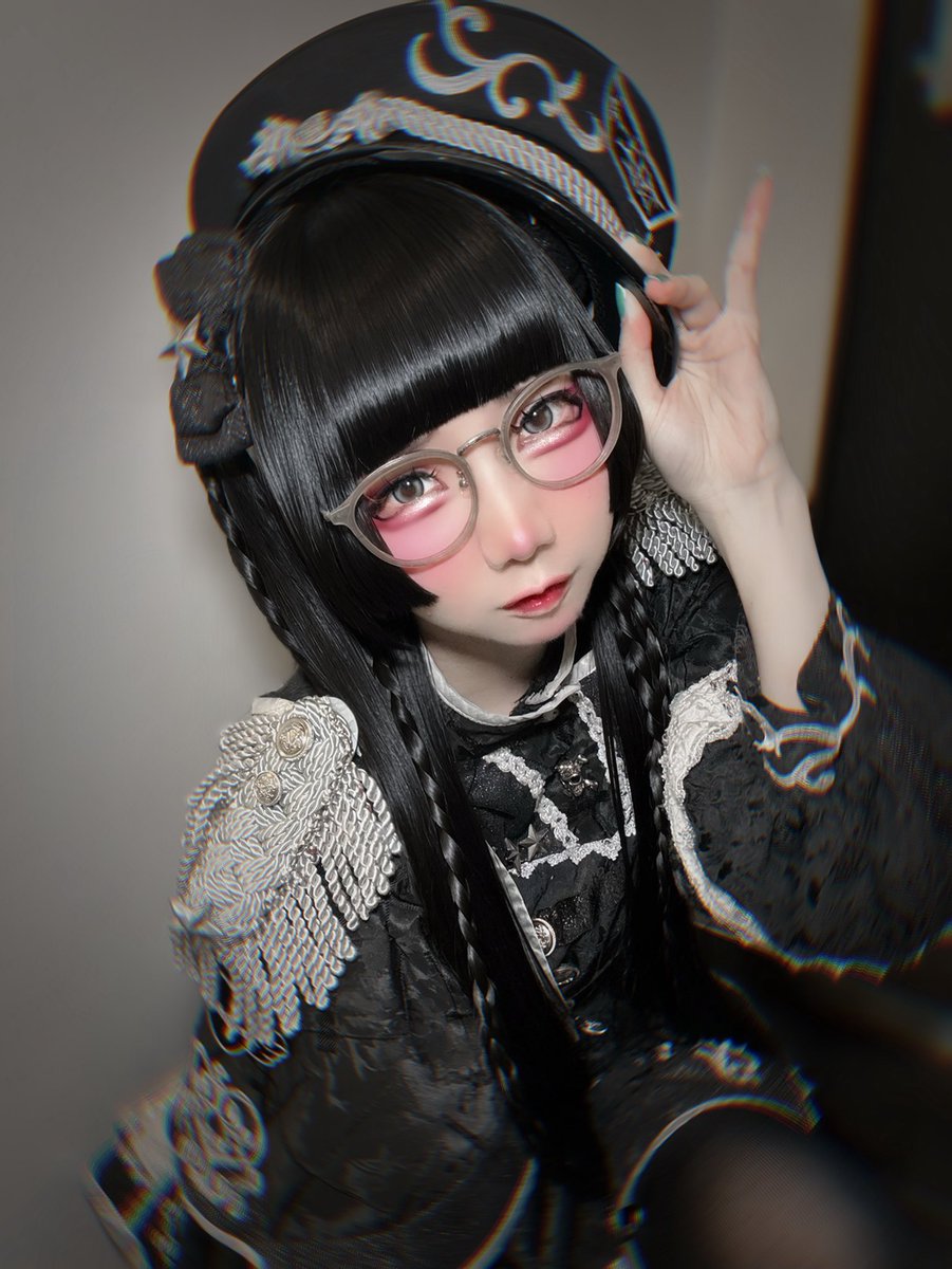 oiran_rizu's tweet photo. ほら一撃で虜でしょ？ https://t.co/TDJs4lWTak