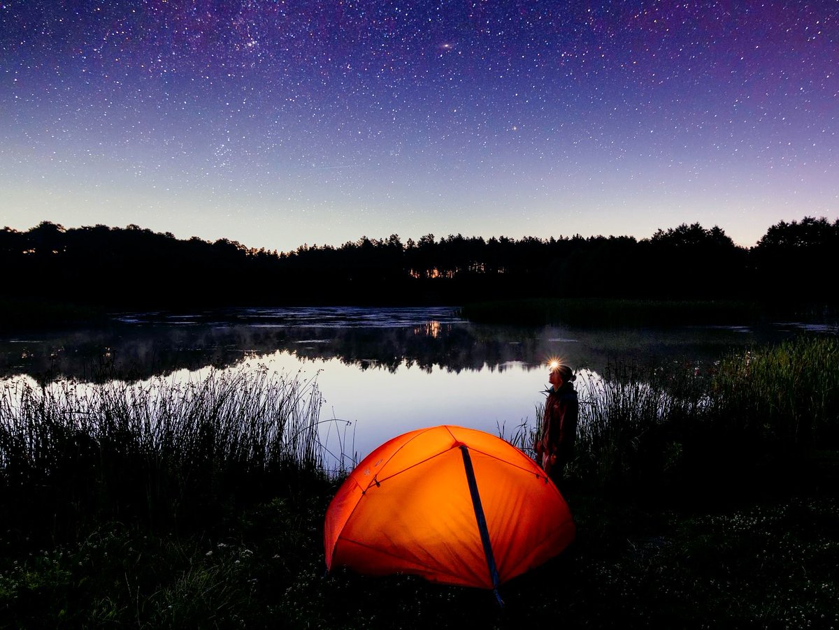 LukeBurkhaujf1's tweet photo. Just spent the coziest night under twinkling stars by the campfire—perfect silence, warm hot cocoa, and no city lights anywhere. 10/10 would pitch my tent here again!， https://t.co/U6jpbADZsn