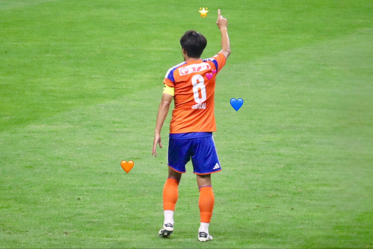 C_sk_08's tweet photo. 今シーズン初観戦で勝利〜✌🏻🌟

惜しいシュートもあったし、久しぶりにフルタイム＆ゲームキャプテンでみられて嬉しかった🎶

徳島戦も楽しみ☝🏻✨

#albirex https://t.co/g9HGa738Ue