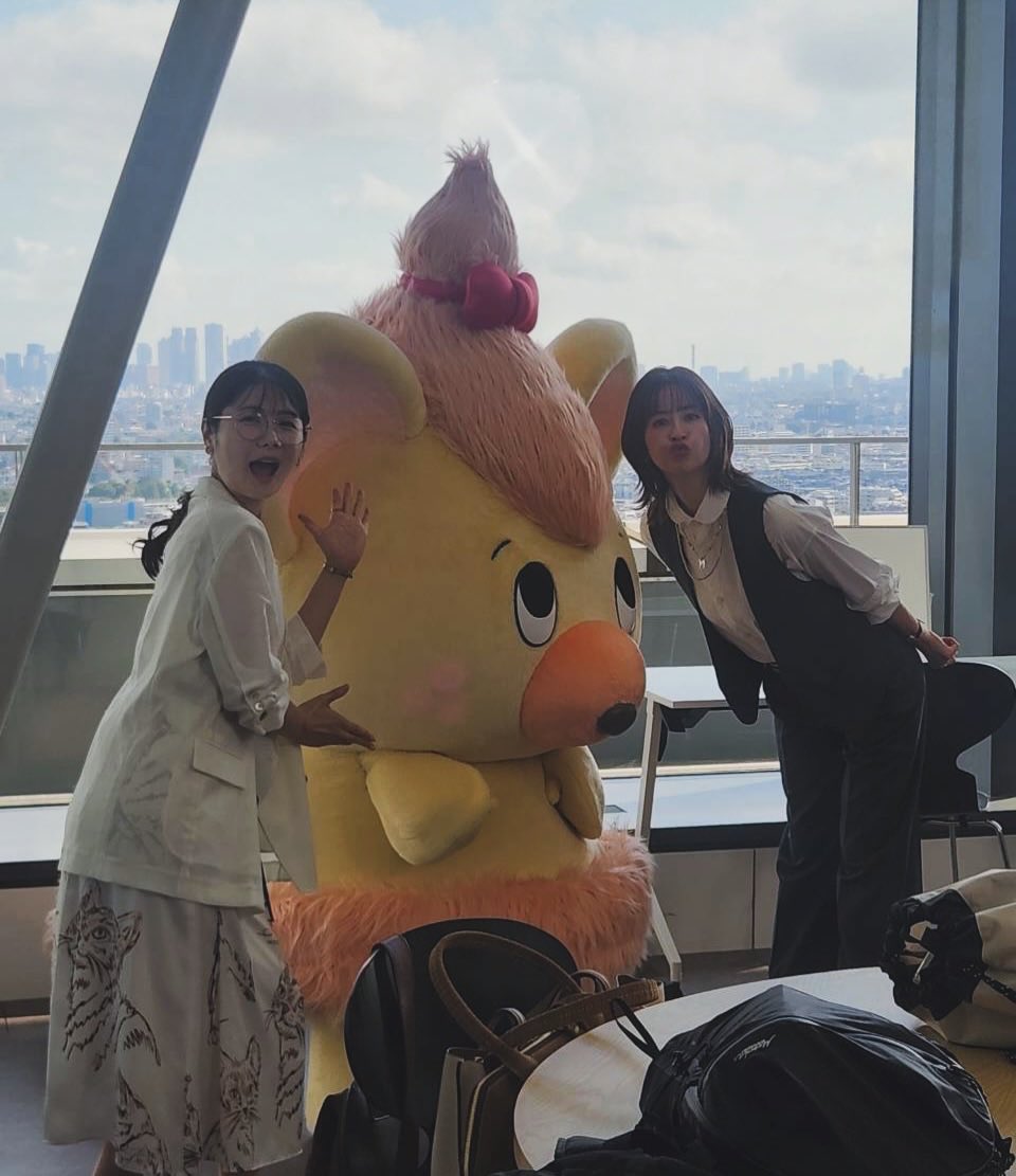 pon_xia09's tweet photo. 若菜さんがちかわいいんだよ
こんな大人になりたい https://t.co/24rFZMD6s7