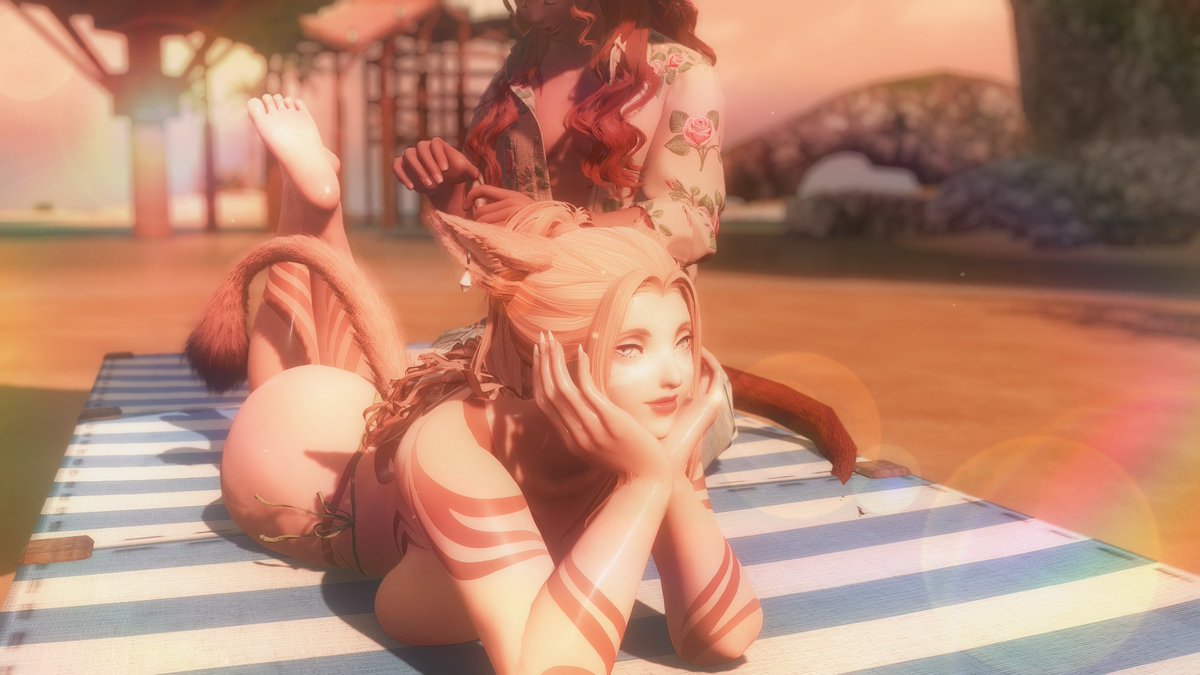 _ChiaChai_'s tweet photo. Hubby helping with some sunscreen. ☀️ https://t.co/FPewzdcRpu