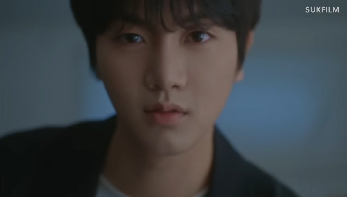 Gudo1115's tweet photo. 덕후가 되는데 걸리는 순간은 단 1초

이 1초에 발목 잡혀 한 달째 당신 생각만 하다
벅차오르는 이 마음을 담아 당신을 응원하기 위해 (라고 쓰고 마음껏 애정하기 위해 라고 읽기ㅋㅋ) 만든 계정입니다ㅎㅎ

앞으로도 계속 격하게 응원하는 특정 다수중 한 사람으로 행복해볼께요~♡
#구도형이거봐 https://t.co/PvBUr1jpMR