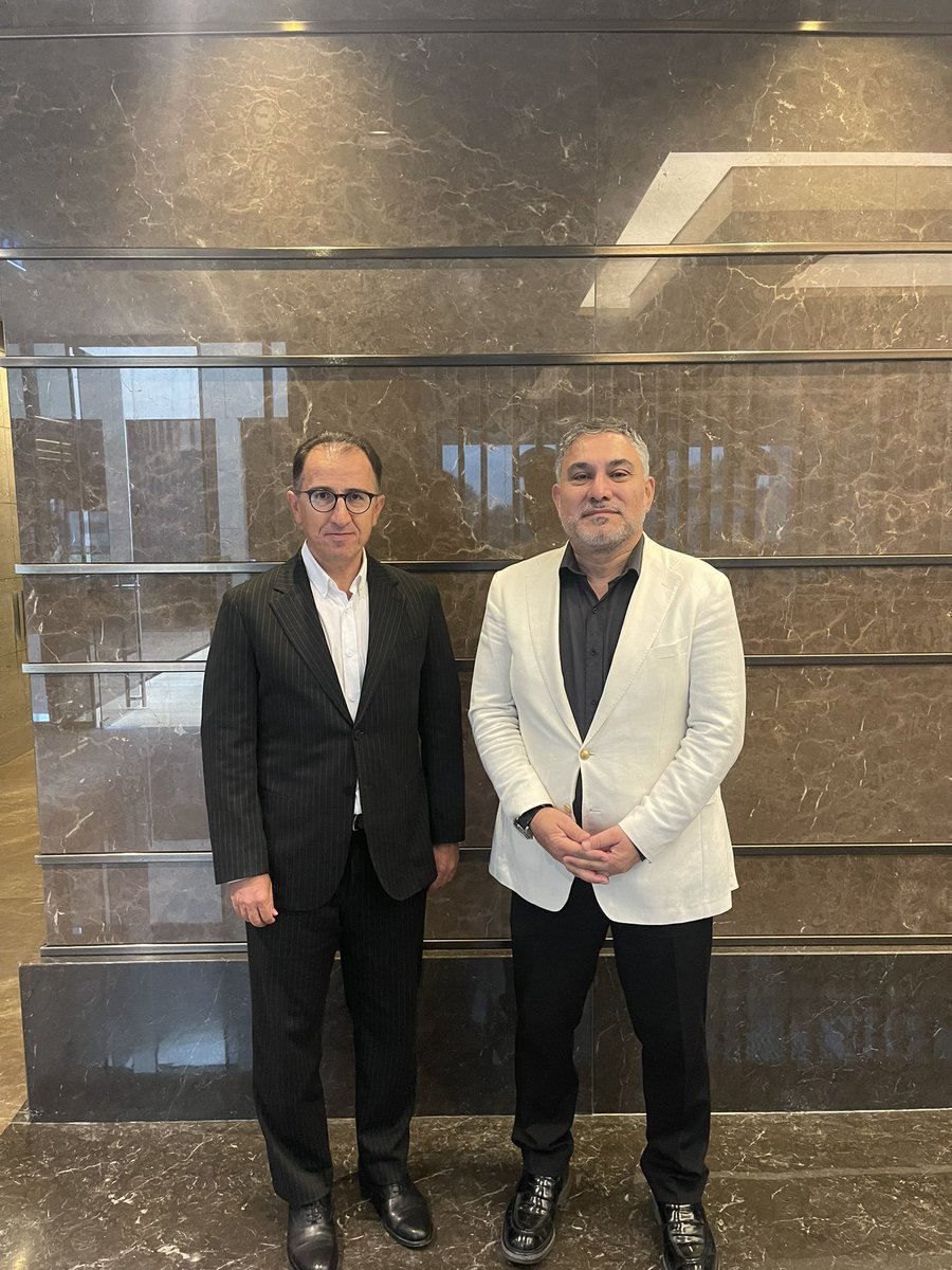 BulentSenEnerji's tweet photo. Cengiz Enerji CEO’su Sayın Ahmet Türkoğlu  beyi  ofisinde ziyaret ederek enerji sektörümüzün bugününü ve geleceğine yönelik oldukça verimli bir istişare toplantısını gerçekleştirdik. Nazik ev sahipliği ile yaklaşan İstanbul Ticaret odası seçim sürecinde bize vermiş olduğu kıymetli destek için teşekkür ediyoruz. Güçlü sektör, güçlü temsil ve güçlü gelecek anlayışı ile ortak akıl, dayanışmayla ve kararlılıkla sektörümüzü daha ileriye taşımak ve temsil etmeye devam edeceğiz.